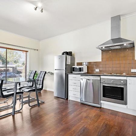 Short Stays Gippsland Trafalgar Extérieur photo